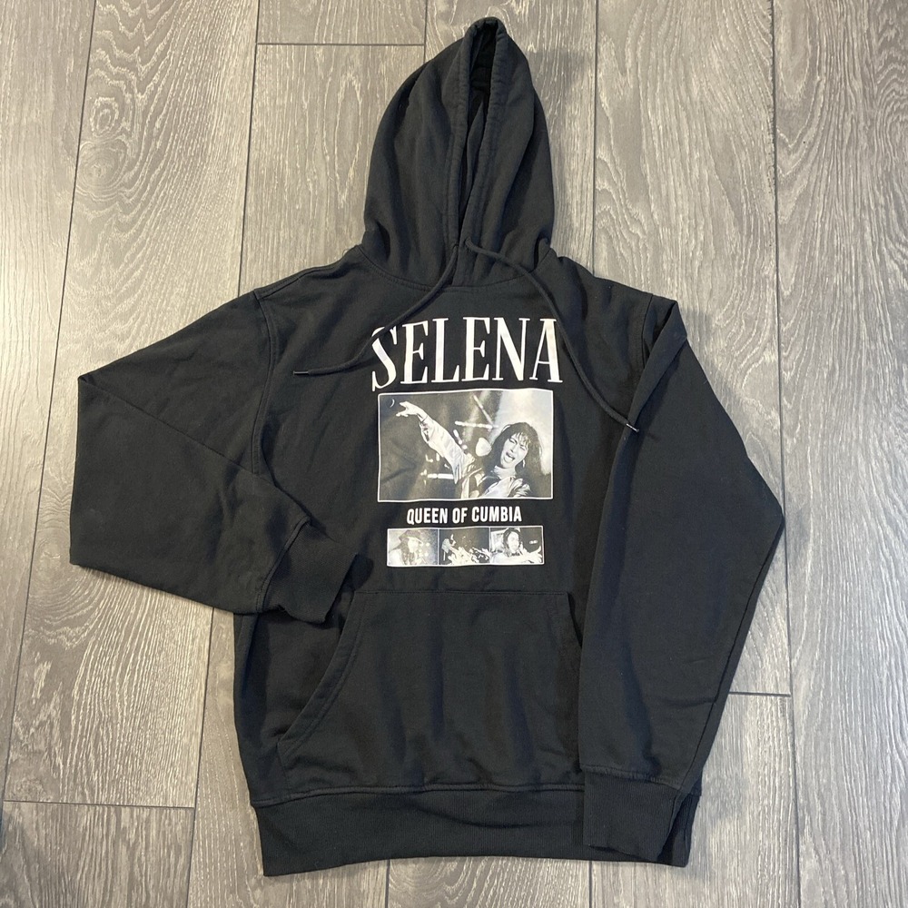 Selena Queen of Cumbia Women's Size Medium Fleece Graphic Hoodie Sweatshirt